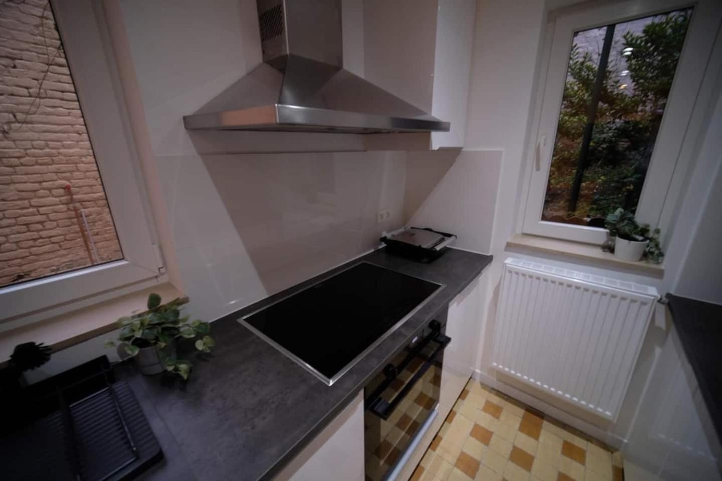 Smart Appart - Brussels North Bed & Breakfast ภายนอก รูปภาพ