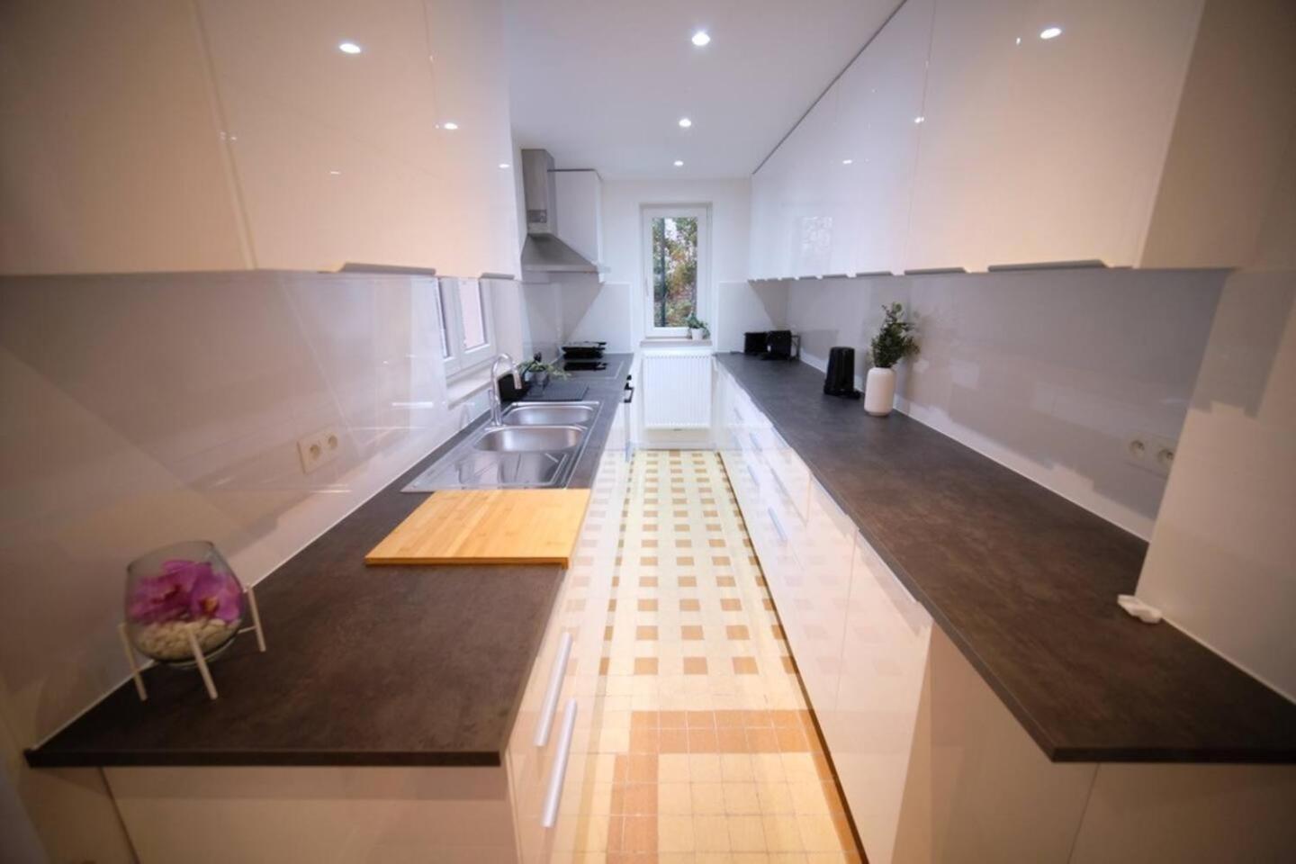 Smart Appart - Brussels North Bed & Breakfast ภายนอก รูปภาพ